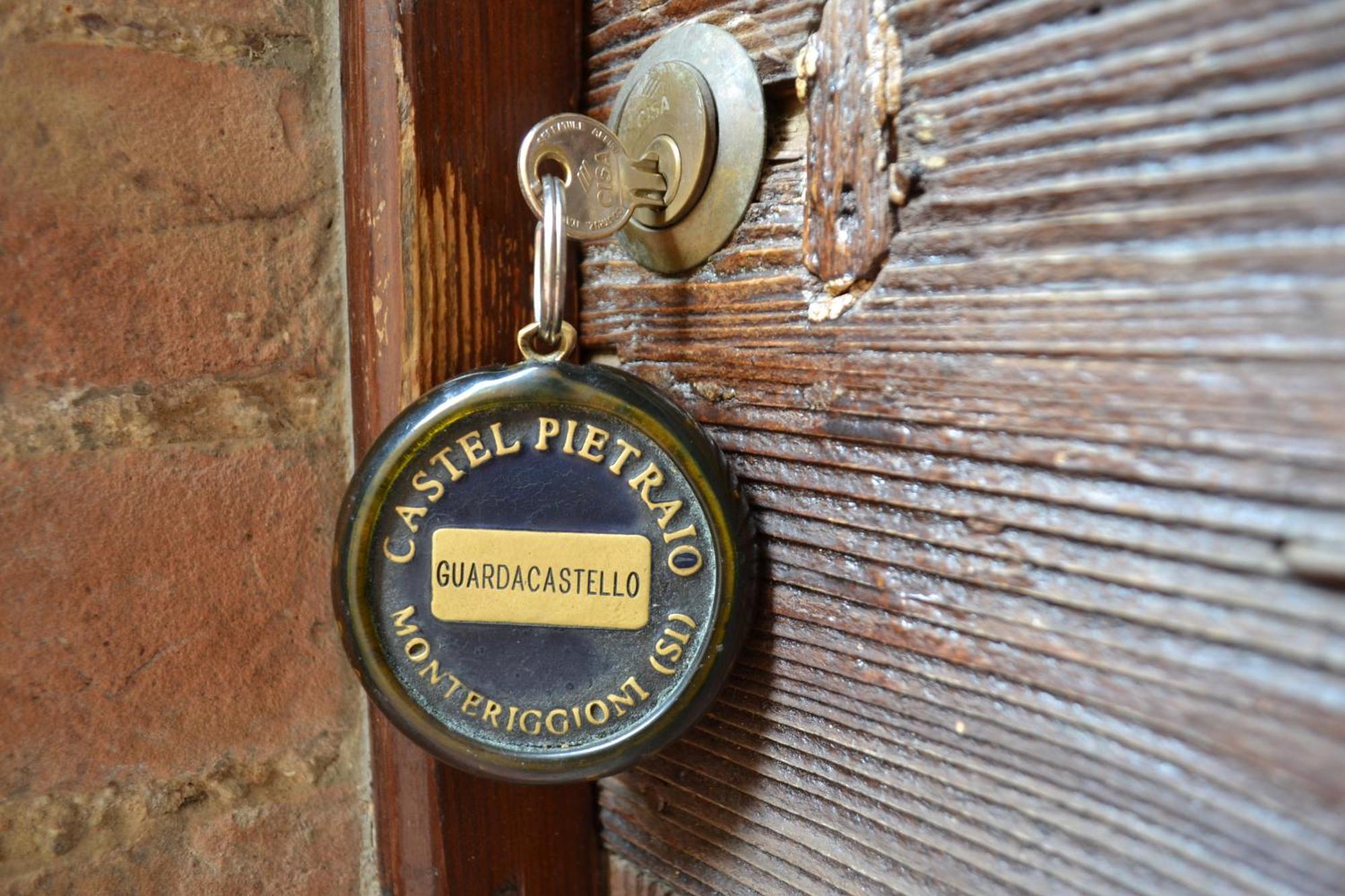 Castel Pietraio Villa Monteriggioni Bilik gambar